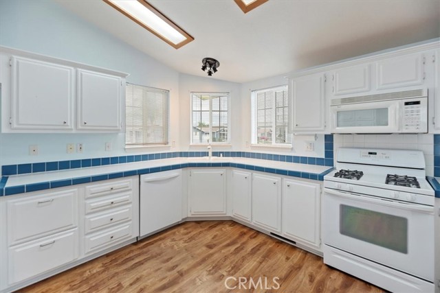 Detail Gallery Image 36 of 71 For 38055 Calle Amigable, Murrieta,  CA 92563 - 3 Beds | 2 Baths