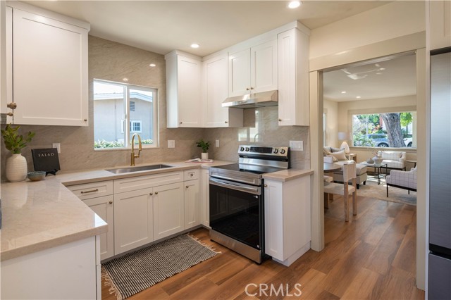 Detail Gallery Image 8 of 27 For 4245 E 6th, Long Beach,  CA 90814 - 2 Beds | 1 Baths