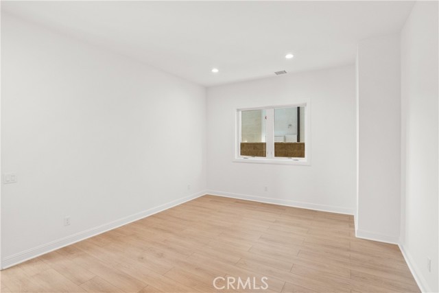 Detail Gallery Image 32 of 49 For 20120 W Marlow Ln, Porter Ranch,  CA 91326 - 5 Beds | 5/1 Baths