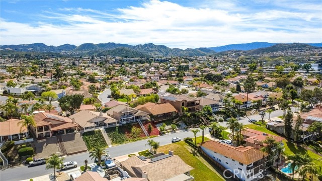 Image 62 of 75 For 22637 Cascade