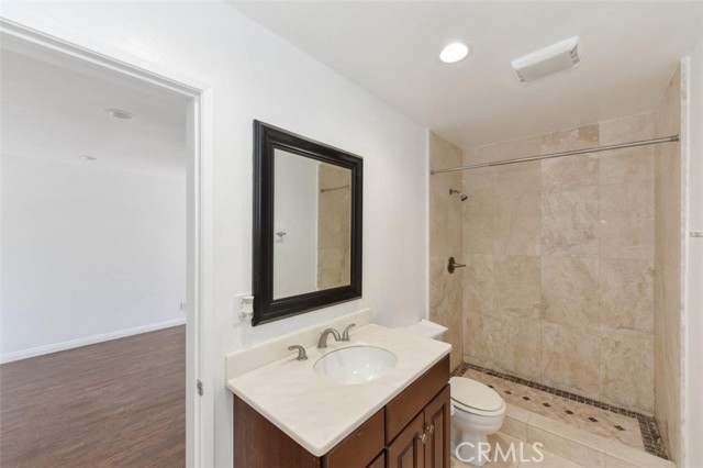 Detail Gallery Image 25 of 34 For 143 Stanford Ct #36,  Irvine,  CA 92612 - 2 Beds | 2/1 Baths