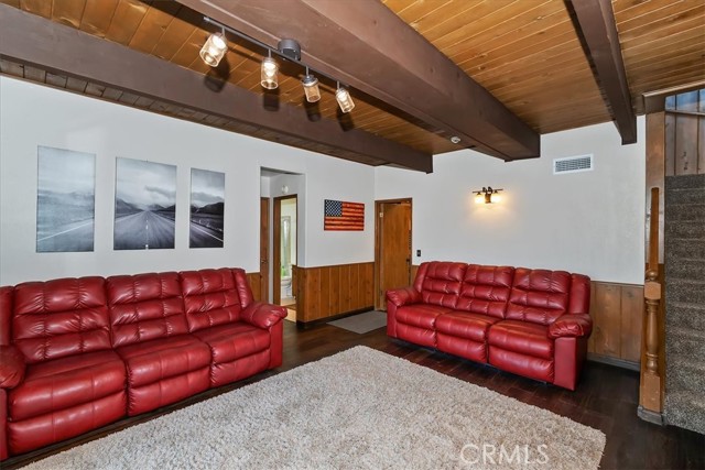 Detail Gallery Image 17 of 26 For 27994 W Shore, Lake Arrowhead,  CA 92352 - 3 Beds | 2 Baths