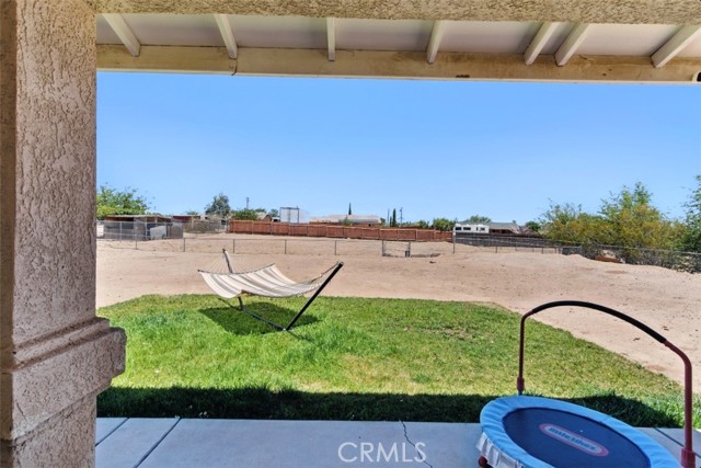 16662 Joshua Street, Hesperia CA: https://media.crmls.org/medias/590f425b-80ac-453a-9a25-37e25d858d8c.jpg