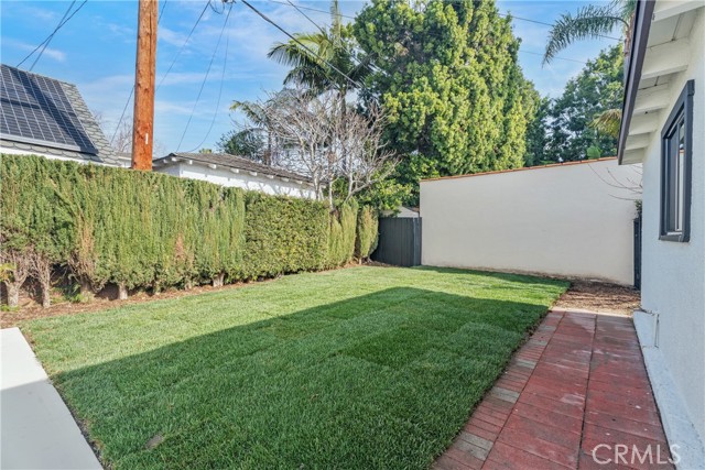 Detail Gallery Image 26 of 35 For 2327 Bonnie Brae, Santa Ana,  CA 92706 - 4 Beds | 2 Baths