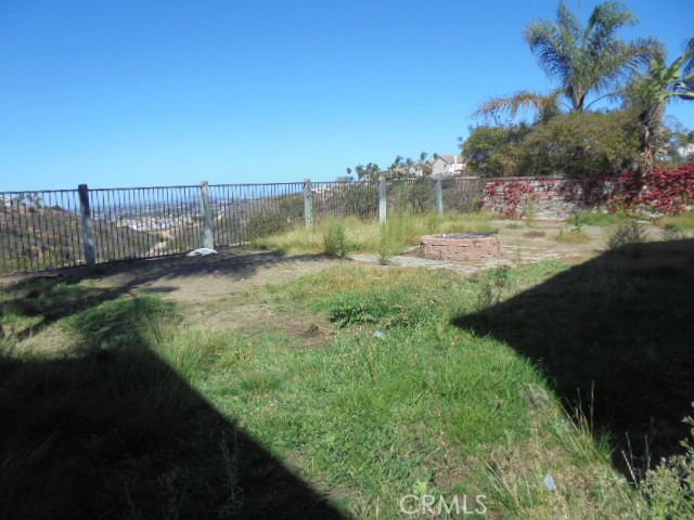 Detail Gallery Image 4 of 9 For 4914 Surfcliff, San Diego,  CA 92154 - 5 Beds | 3 Baths