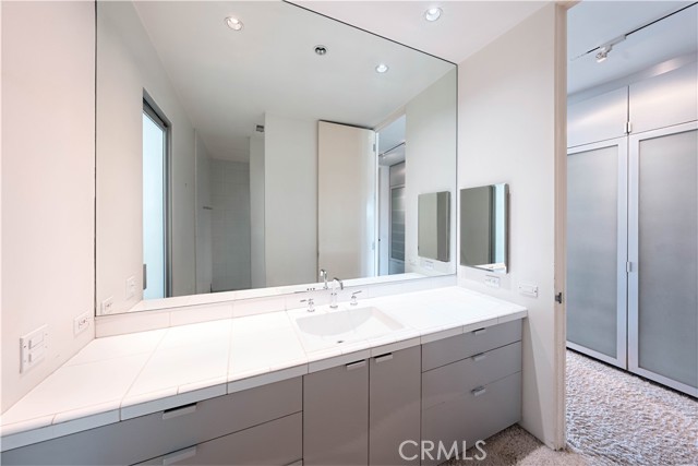 10272 Overhill Drive, North Tustin CA: https://media.crmls.org/medias/5910cfd4-4786-4c0d-8395-f7655159bc66.jpg