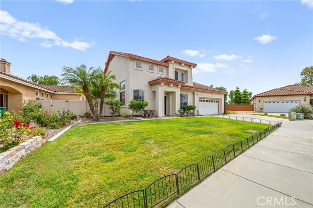 Detail Gallery Image 4 of 55 For 3905 Posada Ct, Oceanside,  CA 92058 - 3 Beds | 3 Baths