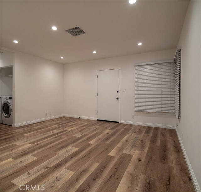 4270 Elenda Street, Culver City CA: https://media.crmls.org/medias/5911130b-1f79-4ef0-a657-642e92dd30bc.jpg