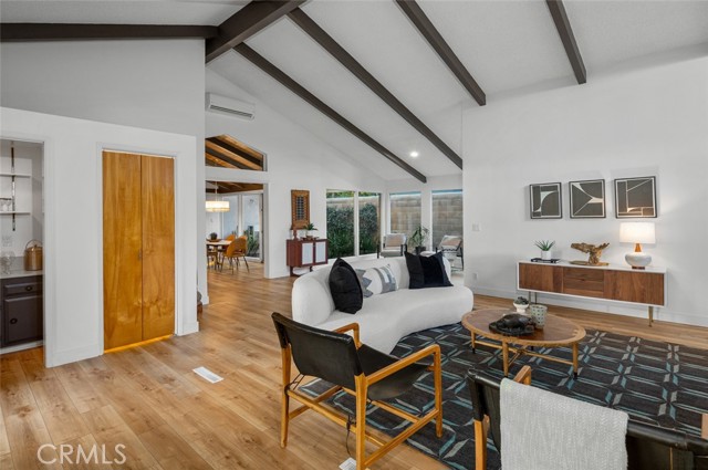 Image 7 of 48 For 5360 El Jardin Street