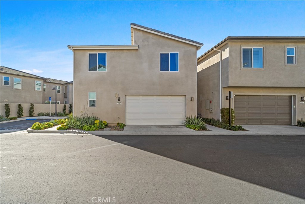 MLS #OC25272647 image #42