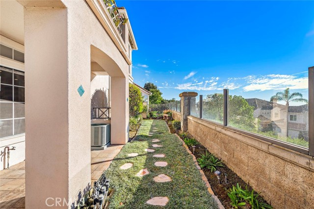 Detail Gallery Image 6 of 28 For 31 Shorebreaker, Laguna Niguel,  CA 92677 - 2 Beds | 2 Baths