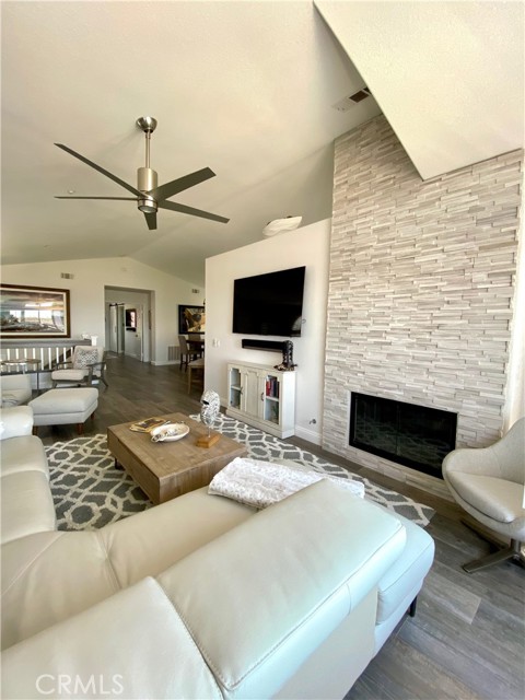 Detail Gallery Image 5 of 65 For 25 Ville Franche, Dana Point,  CA 92629 - 3 Beds | 2/1 Baths