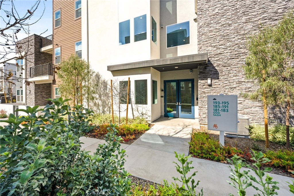 MLS #OC25029918 image #25