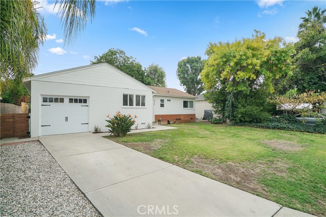 936 S Russelee Dr, West Covina, CA 91790