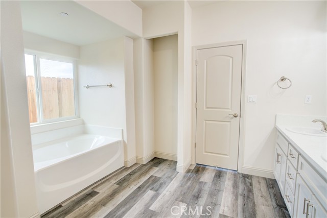 Detail Gallery Image 22 of 38 For 160 Jeanna Dr. Ct, Atwater,  CA 95301 - 4 Beds | 3 Baths