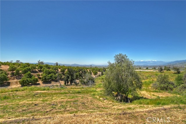 Detail Gallery Image 44 of 61 For 32135 Sapphire St, Mentone,  CA 92359 - 6 Beds | 3/1 Baths