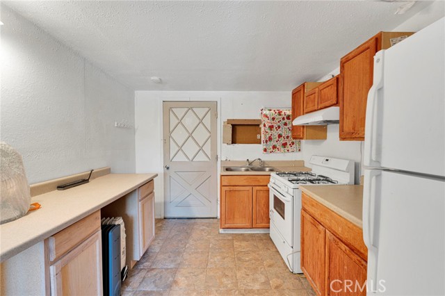 Detail Gallery Image 62 of 75 For 12660 Ivanhoe Rd, Lucerne Valley,  CA 92356 - 12 Beds | 12 Baths