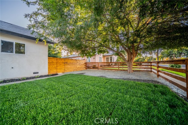Detail Gallery Image 4 of 55 For 3017 Date St, Riverside,  CA 92507 - 4 Beds | 2 Baths