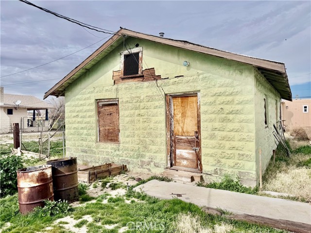 Detail Gallery Image 17 of 18 For 29117 Arrowhead, Barstow,  CA 92311 - 4 Beds | 3 Baths