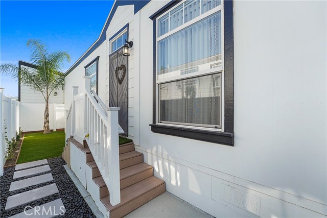 Detail Gallery Image 5 of 25 For 8250 Lankershim Bld #122,  North Hollywood,  CA 91605 - 2 Beds | 2 Baths