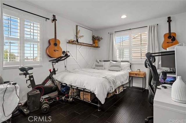 13506 Silver Palms Lane, Sylmar CA: https://media.crmls.org/medias/591765e0-afb3-4b73-9c06-c5018e0d86d9.jpg