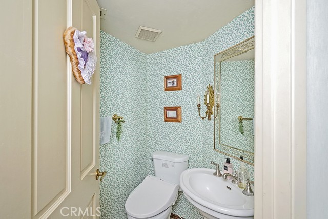 Detail Gallery Image 47 of 60 For 9752 Rangeview Dr, Santa Ana,  CA 92705 - 4 Beds | 3/1 Baths