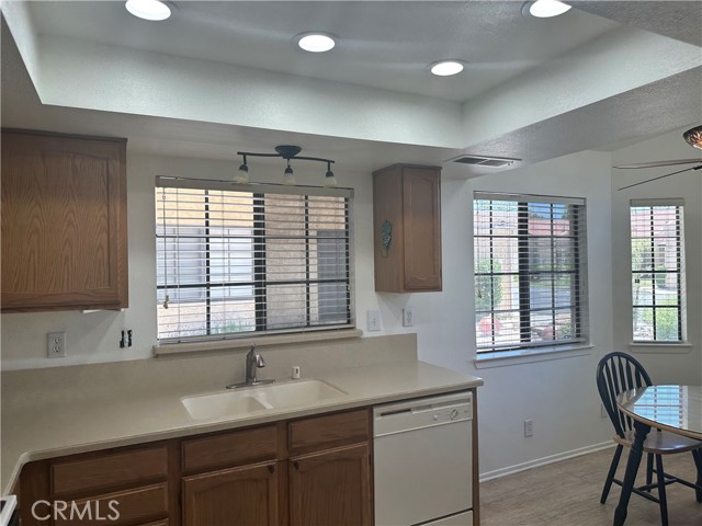 19080 Elm Drive, Apple Valley CA: https://media.crmls.org/medias/59176d8a-28e0-42c2-bc64-d5cf0ed888f0.jpg