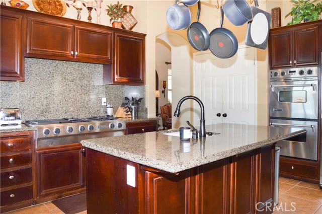 Detail Gallery Image 19 of 75 For 13622 Canyon Crest Rd, Yucaipa,  CA 92399 - 5 Beds | 3 Baths