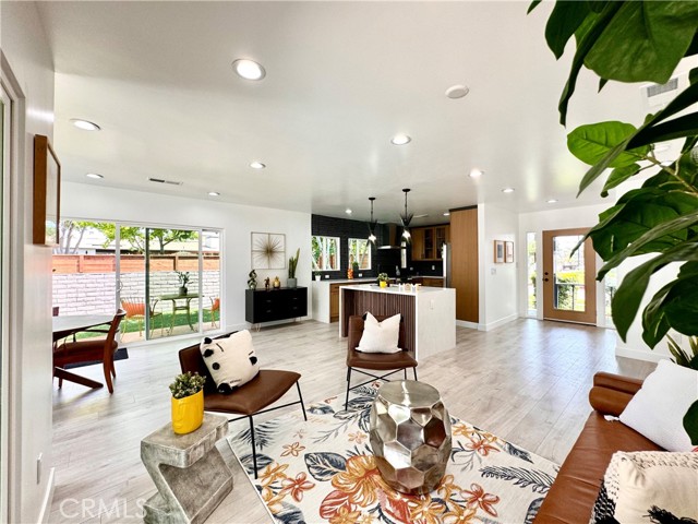 Detail Gallery Image 11 of 52 For 3549 Gondar Ave, Long Beach,  CA 90808 - 3 Beds | 2 Baths