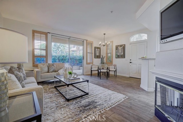 2719 Dietrich Drive, Tustin CA: https://media.crmls.org/medias/5917ecbd-136d-4304-a58c-aadaed6a717d.jpg
