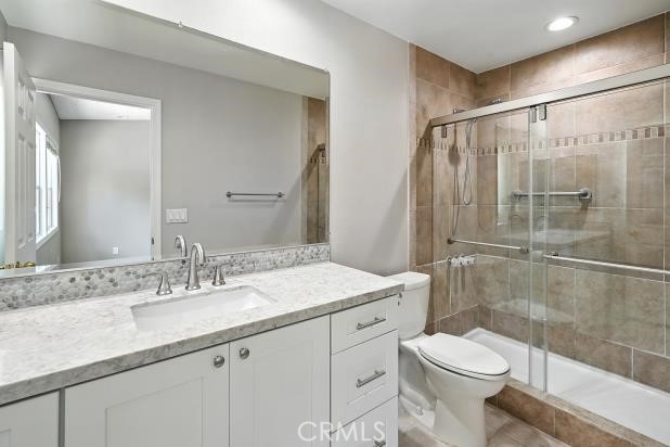 Detail Gallery Image 11 of 29 For 28620 Kathleen Ave, Saugus,  CA 91390 - 3 Beds | 2 Baths