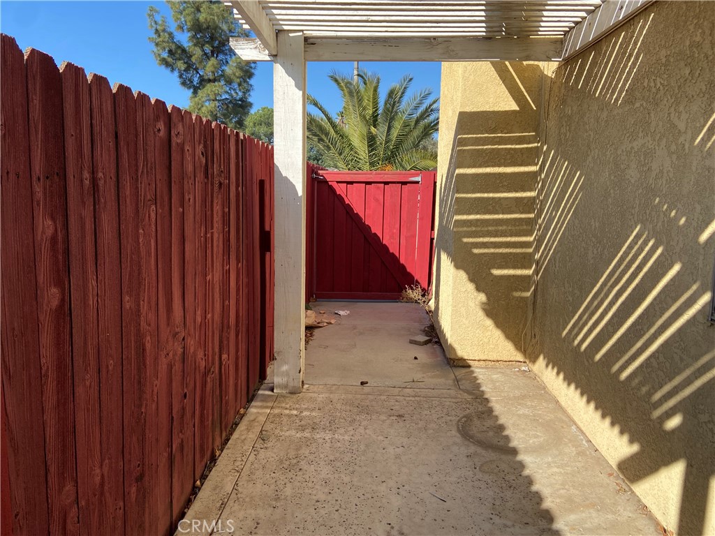 MLS #DW25050723 image #17