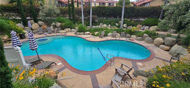 1364 Park Plaza Drive, Long Beach CA: https://media.crmls.org/medias/59195177-2c42-4ea8-943d-caf1862da4f3.jpg
