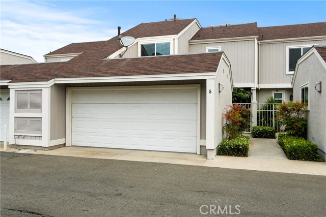Detail Gallery Image 2 of 33 For 5 Robin Hill Ln, Laguna Hills,  CA 92653 - 3 Beds | 2/1 Baths