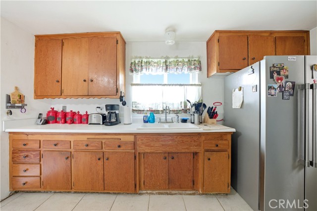 Detail Gallery Image 3 of 19 For 10460 Lorinda Avenue, Buena Park,  CA 90620 - 3 Beds | 2 Baths