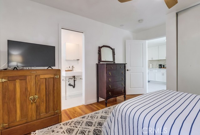 Image 21 of 49 For 3590 Myrtle Avenue
