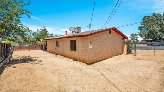 Detail Gallery Image 17 of 21 For 6828 Sunset Rd, Joshua Tree,  CA 92252 - 2 Beds | 1 Baths