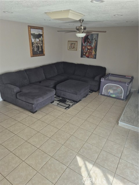 Detail Gallery Image 9 of 32 For 37149 Camarillo, Barstow,  CA 92311 - 3 Beds | 2 Baths