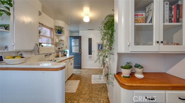 204 38th Street, Manhattan Beach, California 90266, 3 Bedrooms Bedrooms, ,2 BathroomsBathrooms,Residential,Sold,38th,SB22047945