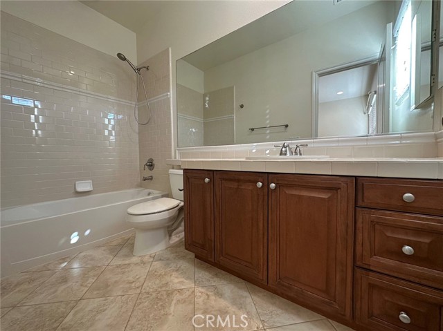 Detail Gallery Image 13 of 22 For 62 Logan, Irvine,  CA 92620 - 5 Beds | 4/1 Baths