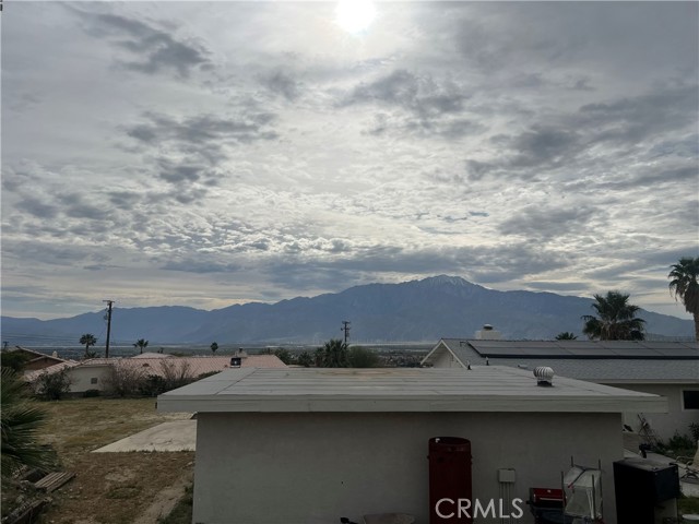 Detail Gallery Image 19 of 22 For 9875 La Paloma Ln, Desert Hot Springs,  CA 92240 - 4 Beds | 2/1 Baths