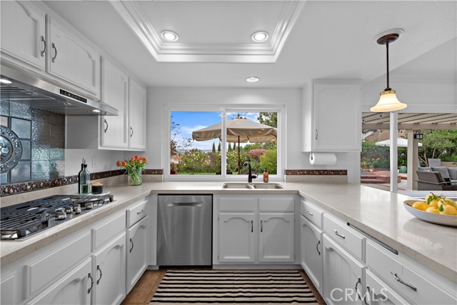 Detail Gallery Image 9 of 22 For 784 S Goldfinch, Anaheim Hills,  CA 92807 - 5 Beds | 3 Baths