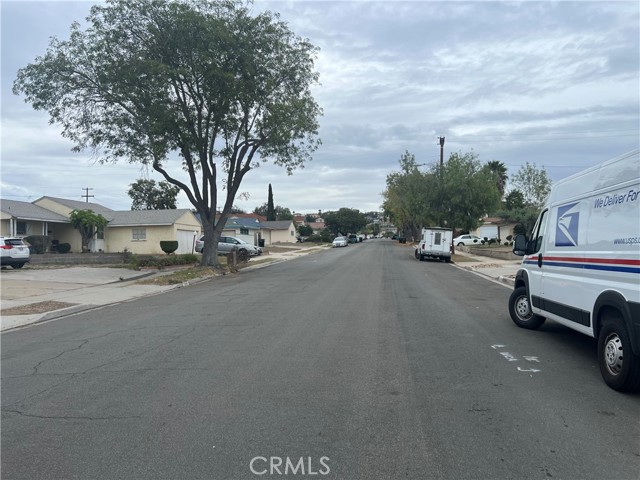 5251 Laurel Street, San Diego CA: https://media.crmls.org/medias/591cc5dd-071e-47ef-a57c-5ffb566e55f7.jpg