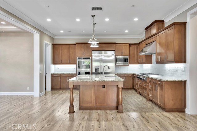 Detail Gallery Image 9 of 49 For 19741 Slayback Ln, Huntington Beach,  CA 92646 - 4 Beds | 3 Baths