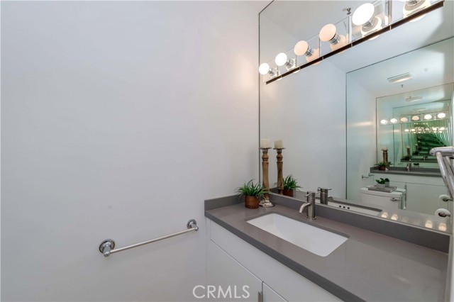 Detail Gallery Image 22 of 43 For 938 2nd St #301,  Santa Monica,  CA 90403 - 2 Beds | 2/1 Baths