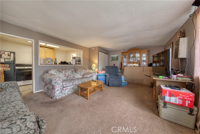 3611 Fourth Avenue, Glendale CA: https://media.crmls.org/medias/591ed4c3-bb77-412d-a8bd-2c5ec384a1d9.jpg