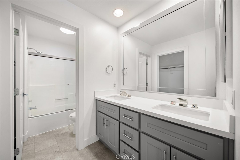 MLS #OC25160975 image #20