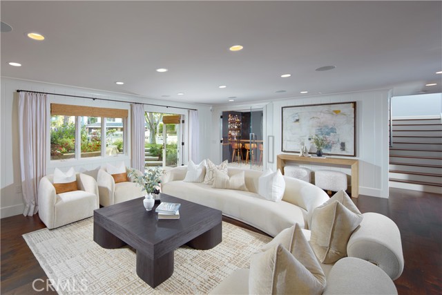 Detail Gallery Image 20 of 48 For 2 Royal Saint George Rd, Newport Beach,  CA 92660 - 5 Beds | 5/2 Baths