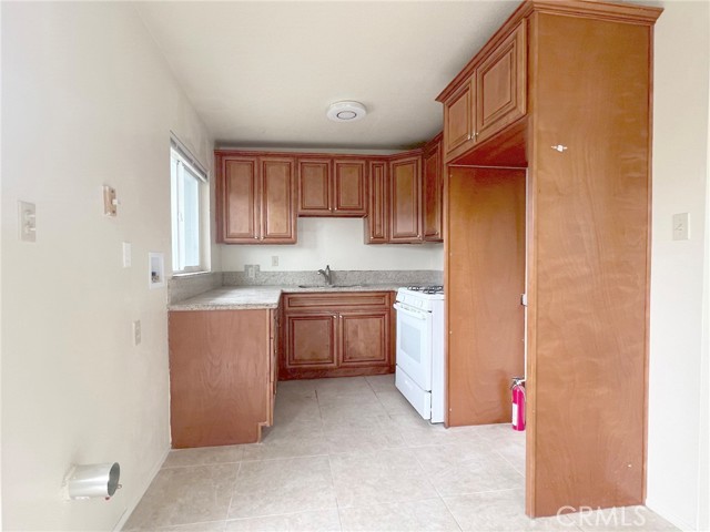 284 N Palm Avenue, Upland CA: https://media.crmls.org/medias/591f372e-ea13-4482-84e4-4cc83fcfa846.jpg