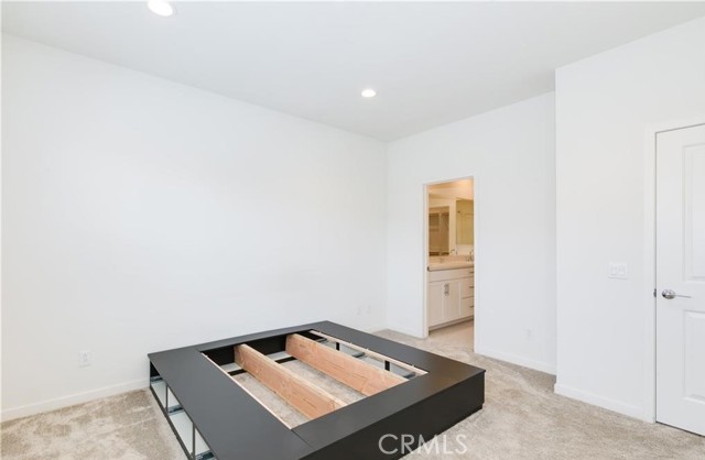 Image 6 of 14 For 606 White Oaks